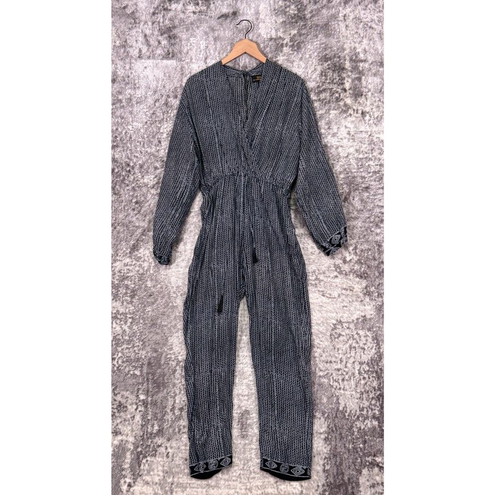 Natalie Martin Black and White Patterned Long-Sleeve Jumpsuit